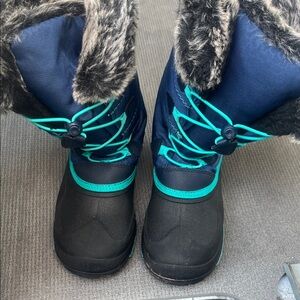 Kamik Blue and Black Winter Boots with Faux Fur